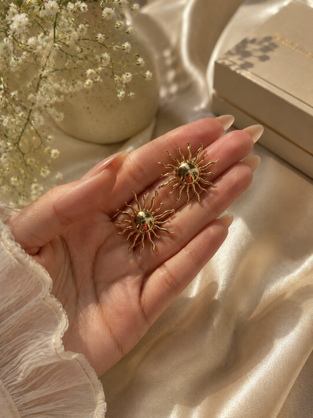 Sunshine Studs