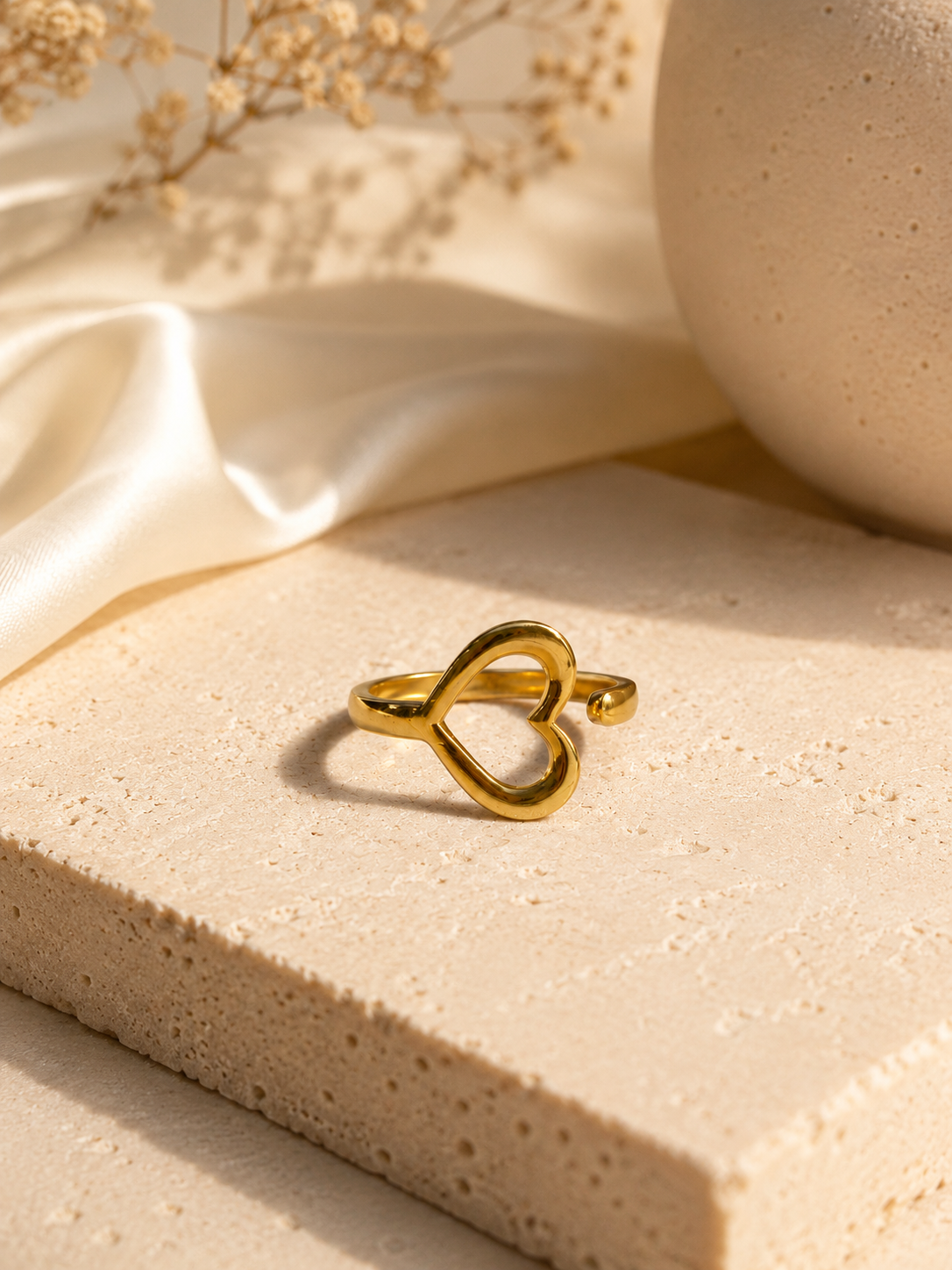 Heartline Ring