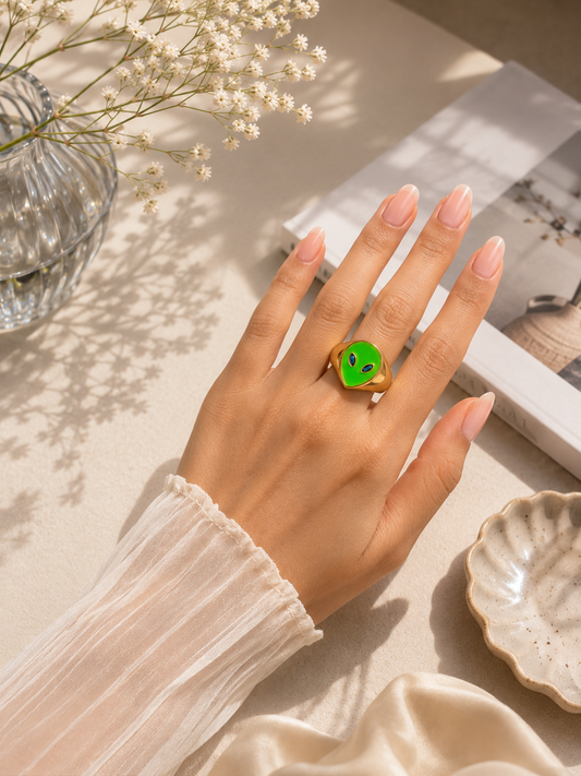 Little Alien Ring